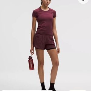 Lululemon shirt size 6